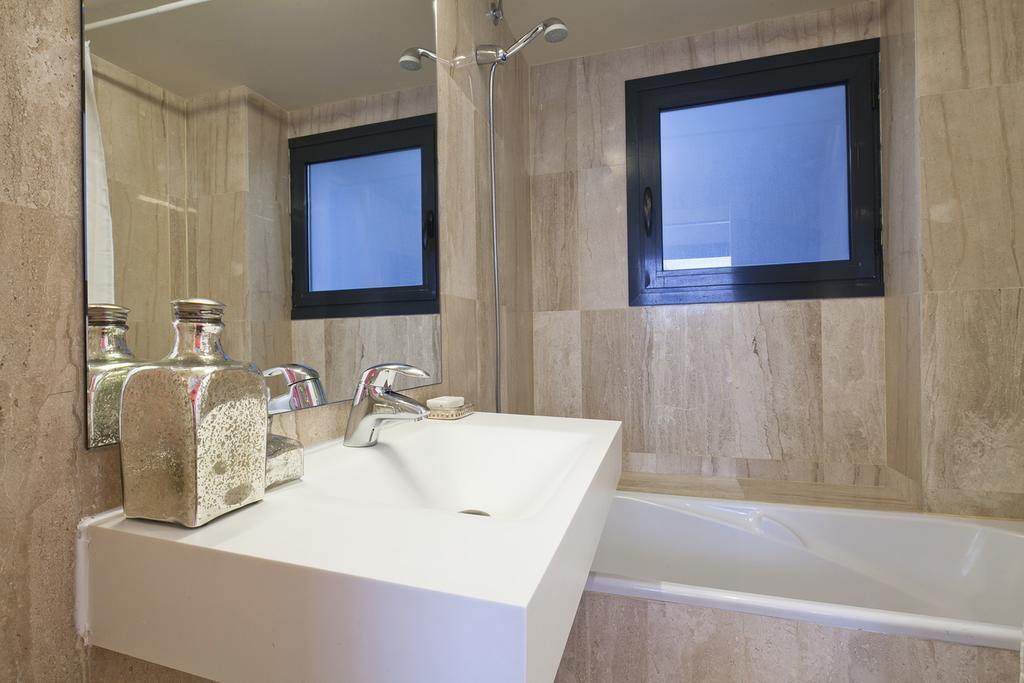 Apartment Barcelona Rentals - Private Pool And Garden Center Værelse billede